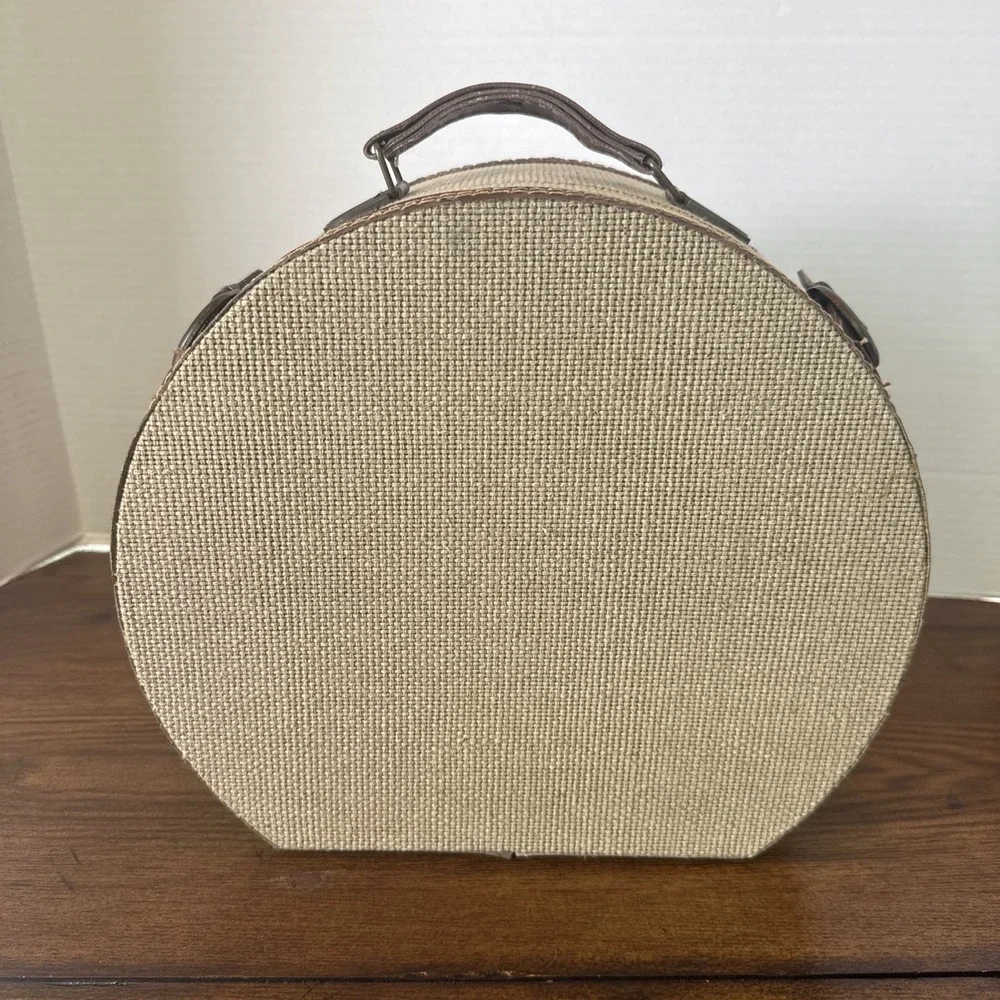 Burlap Traveling Case Woven Fabric Faux Leather Handles Brass Look Snap Straps